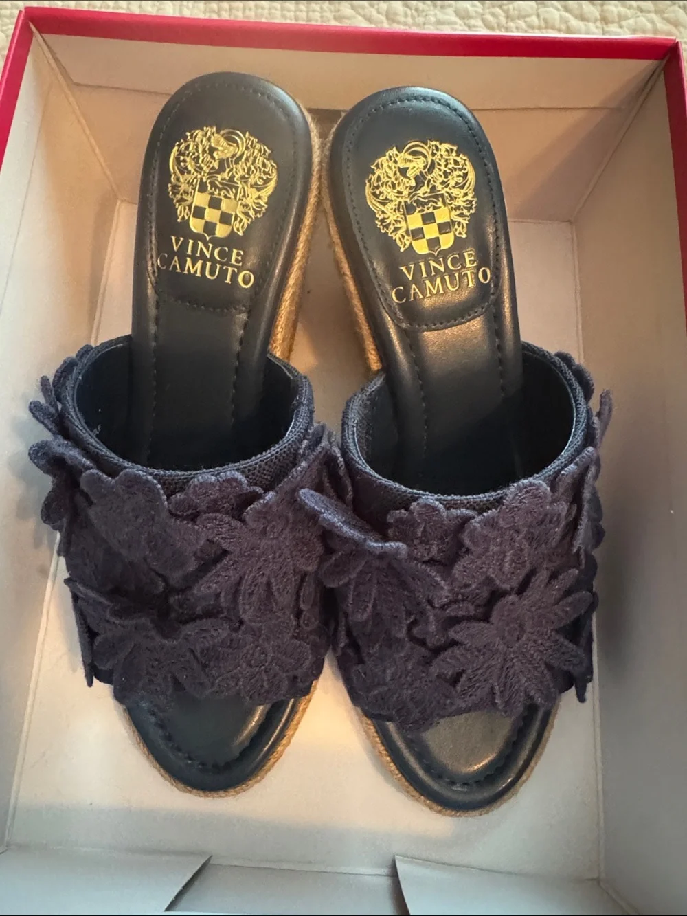 Vince Camuto Navy Floral Lace Wedge Slides 8.5